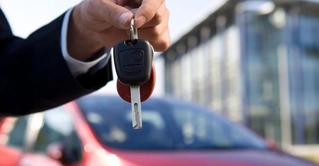 購車觀念悄然轉變 為何越來越多“聰明人”選擇暫緩買車？